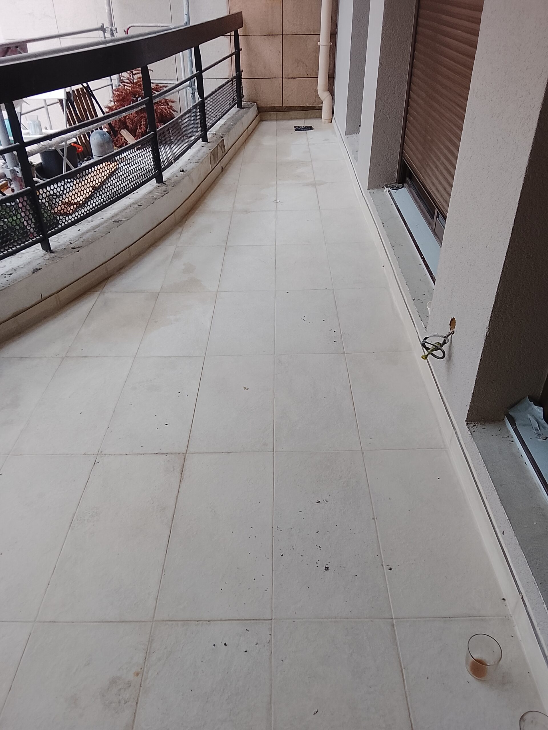 Carrelage sur étanchéité résine, photo 1