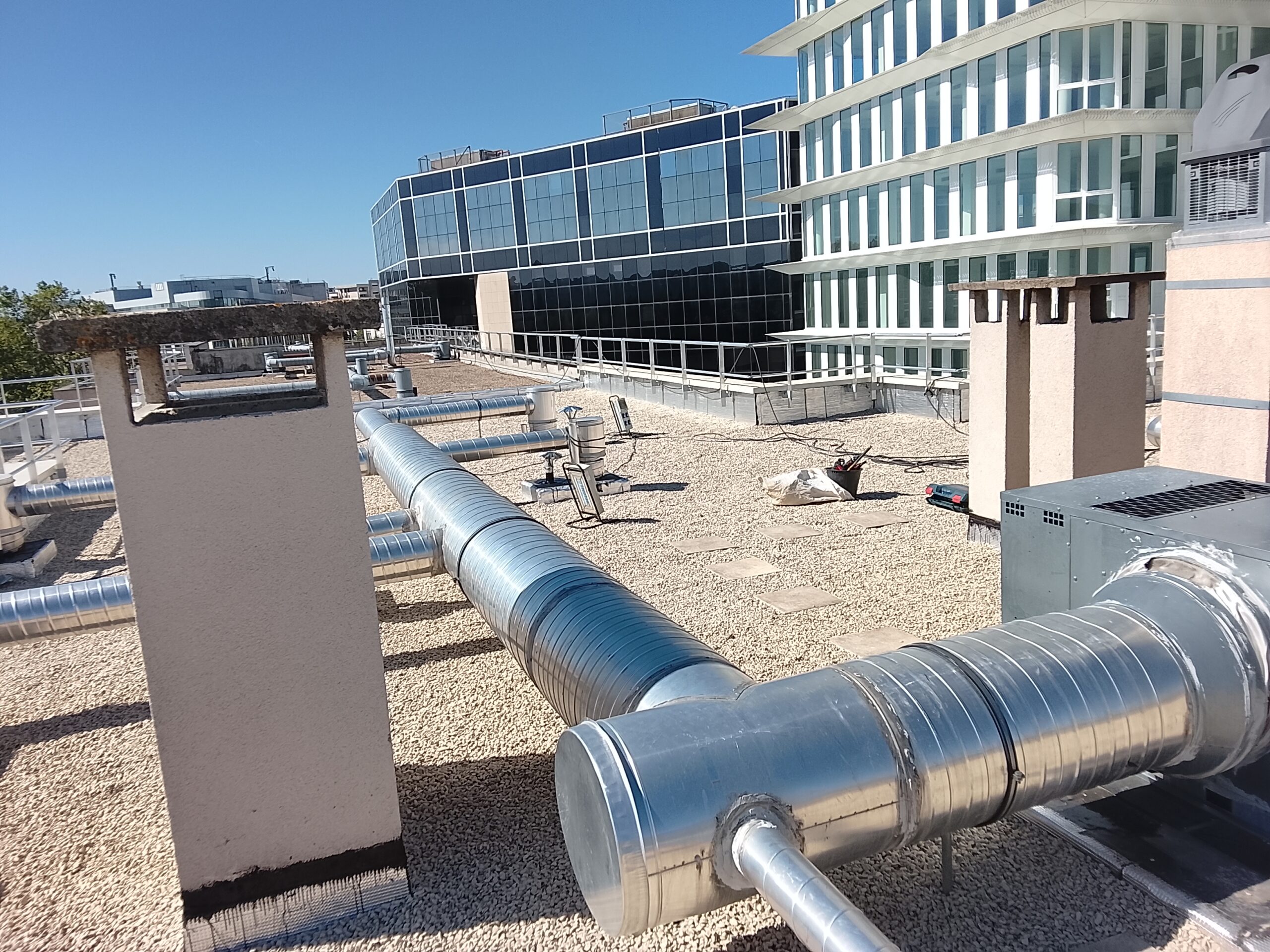 Réfection totale d'étanchéité d'une toiture terrasse gravillonnée, photo 6